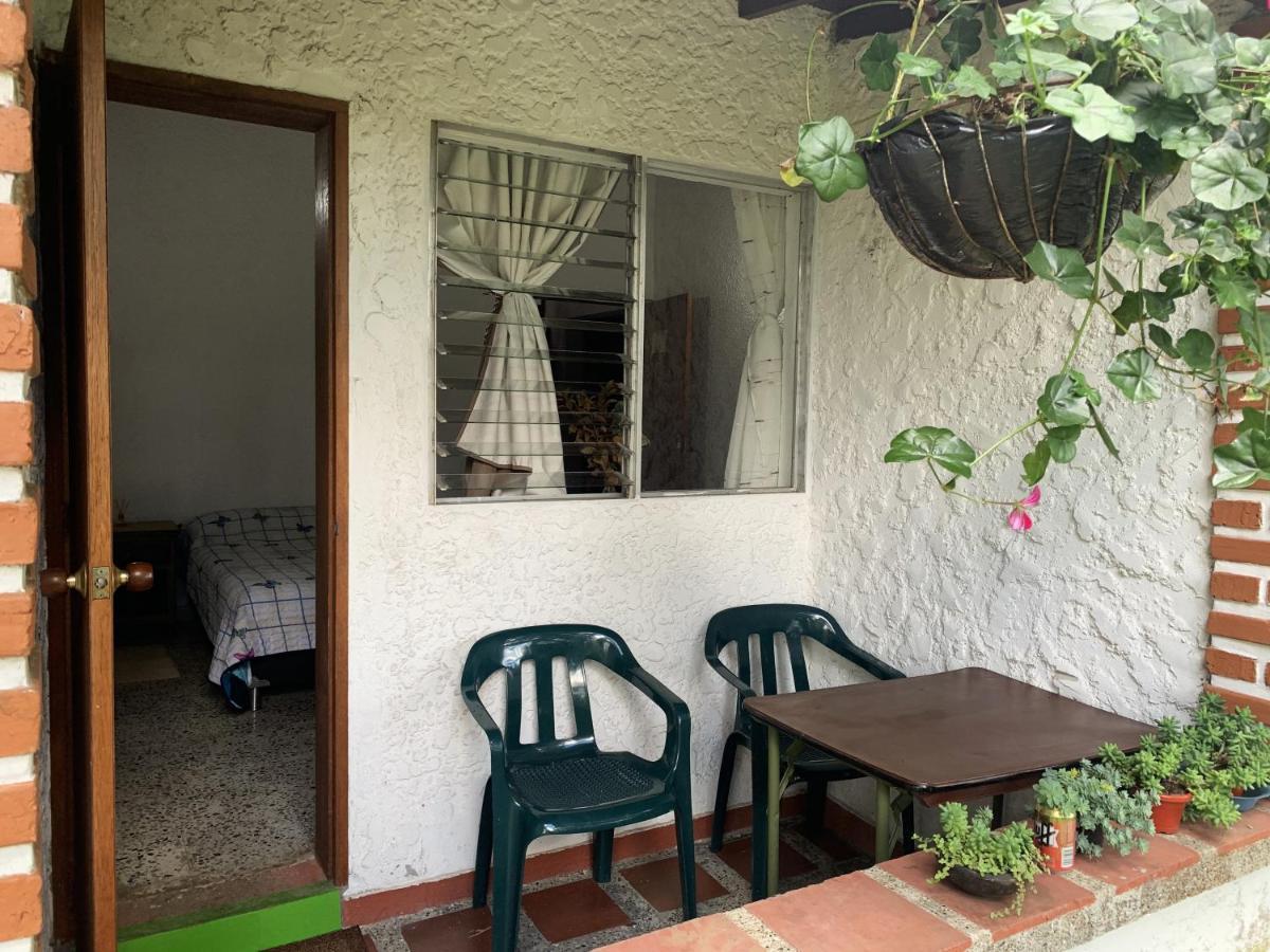 Al Bosque Hostel & Glamping Santa Elena  Exterior photo