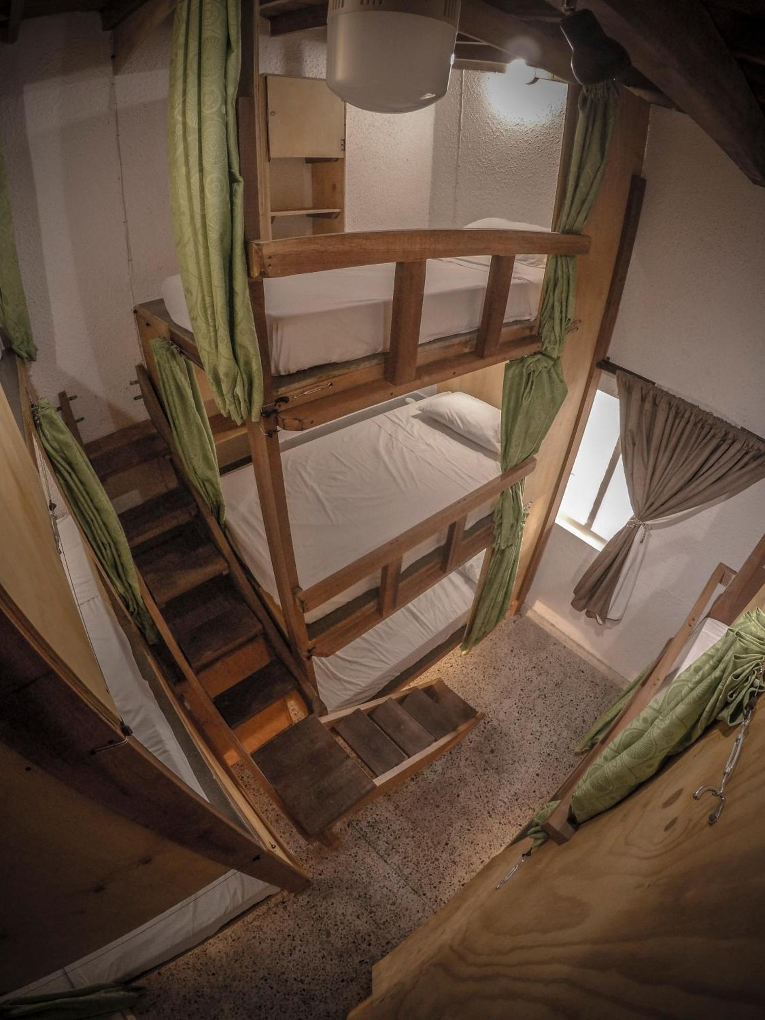 Al Bosque Hostel & Glamping Santa Elena  Exterior photo